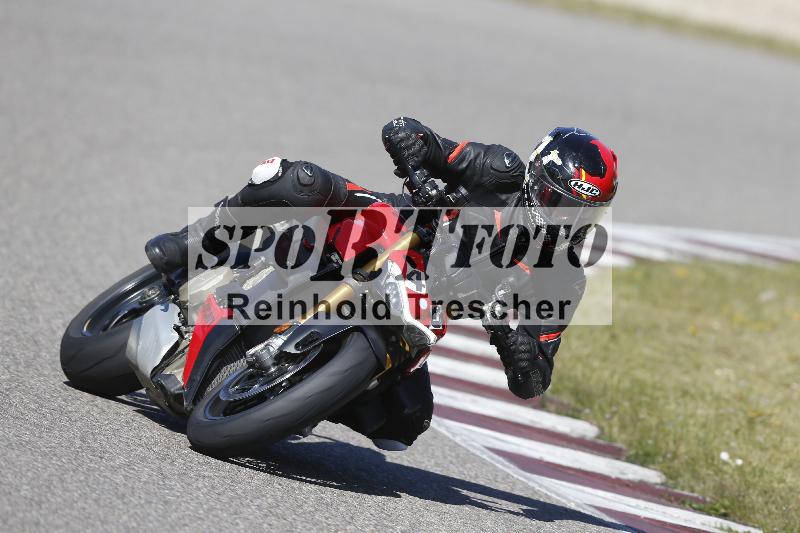 /06 08.04.2026 Cornu Master School ADR/Gruppe blau/40